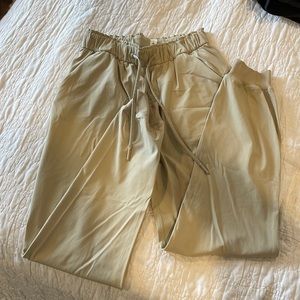 Women’s lulu lemon joggers